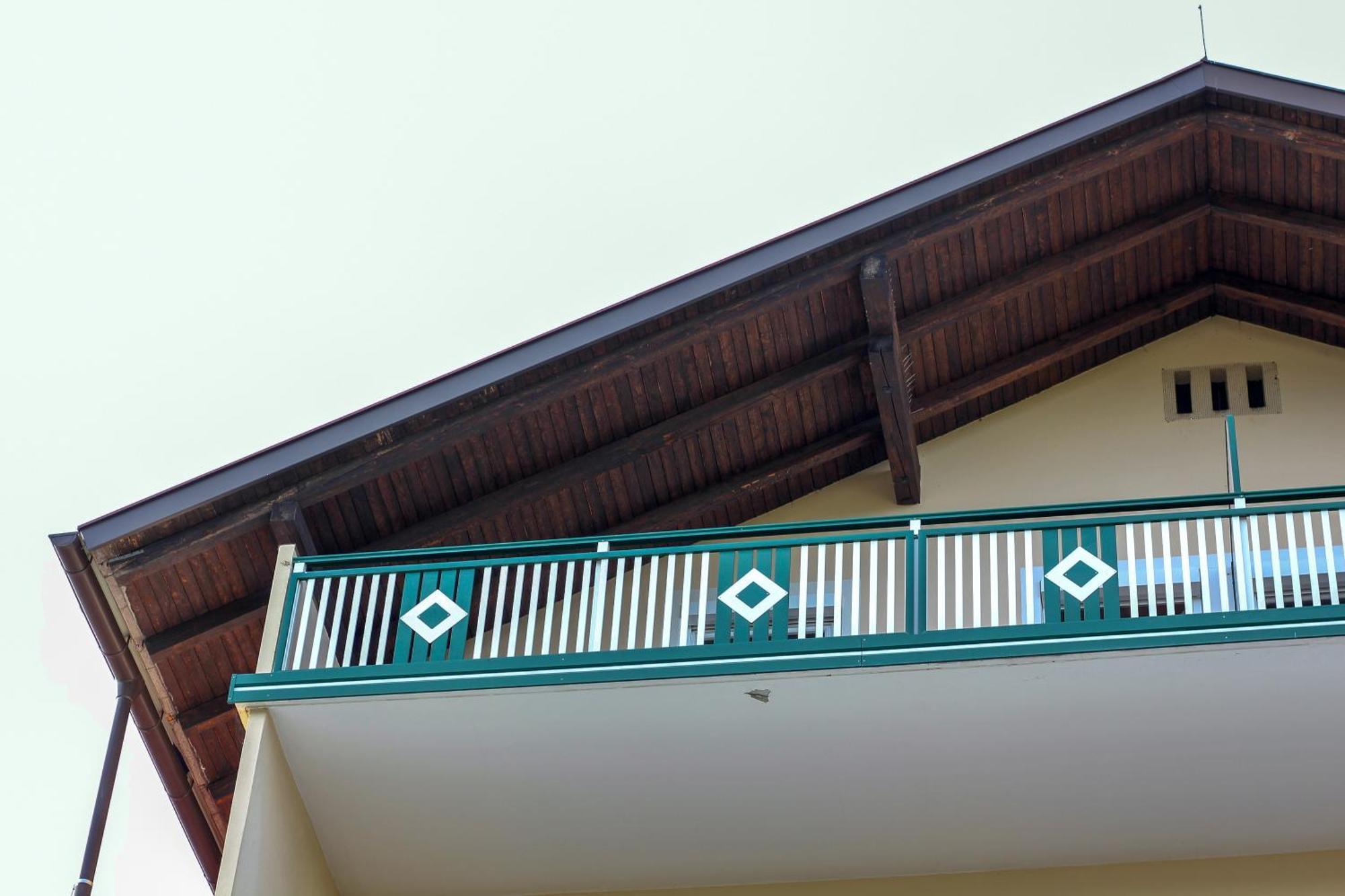 Self-Check In Apartmenthotel Seeglueck Pörtschach am Wörthersee Kültér fotó