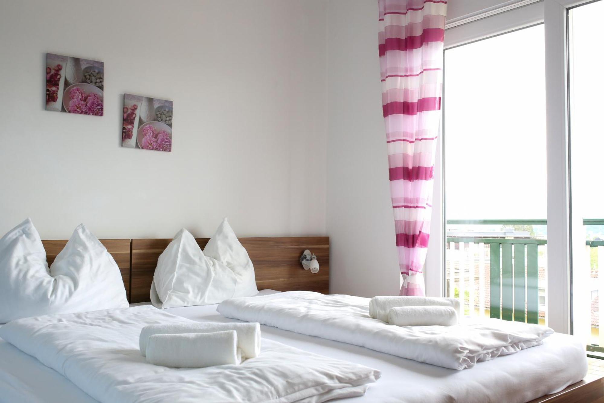 Self-Check In Apartmenthotel Seeglueck Pörtschach am Wörthersee Kültér fotó